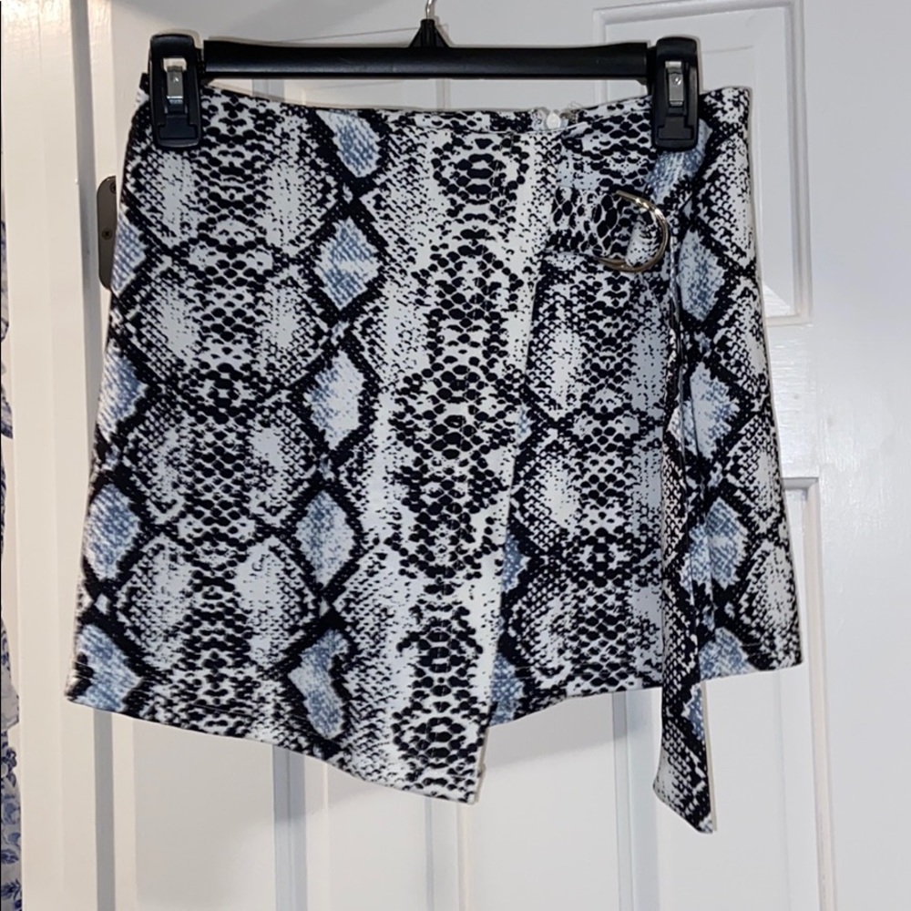 Snake Skin skort
